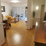 Appartement Schoene 3-zimmer Erdgeschosswohnung Am Bergpark,unesco,therme,train, Wilhelmshoeher Allee 329 Kassel