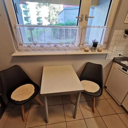 Schoene 3-zimmer Erdgeschosswohnung Am Bergpark,unesco,therme,train, Wilhelmshoeher Allee 329 Apartment Kassel