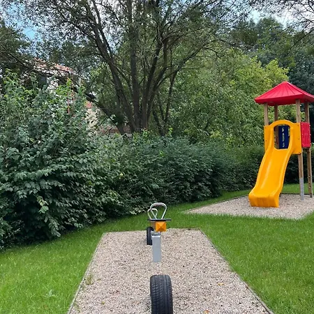 Schoene 3-zimmer Erdgeschosswohnung Am Bergpark,unesco,therme,train, Wilhelmshoeher Allee 329 *