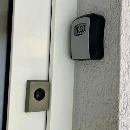 公寓 Schoene 3-zimmer Erdgeschosswohnung Am Bergpark,unesco,therme,train, Wilhelmshoeher Allee 329