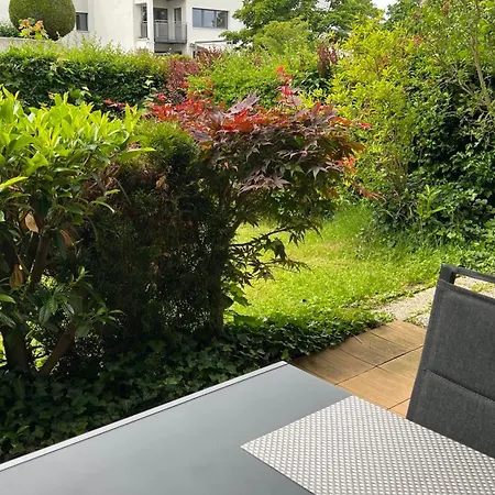Apartment Schoene 3-zimmer Erdgeschosswohnung Am Bergpark,unesco,therme,train, Wilhelmshoeher Allee 329 *