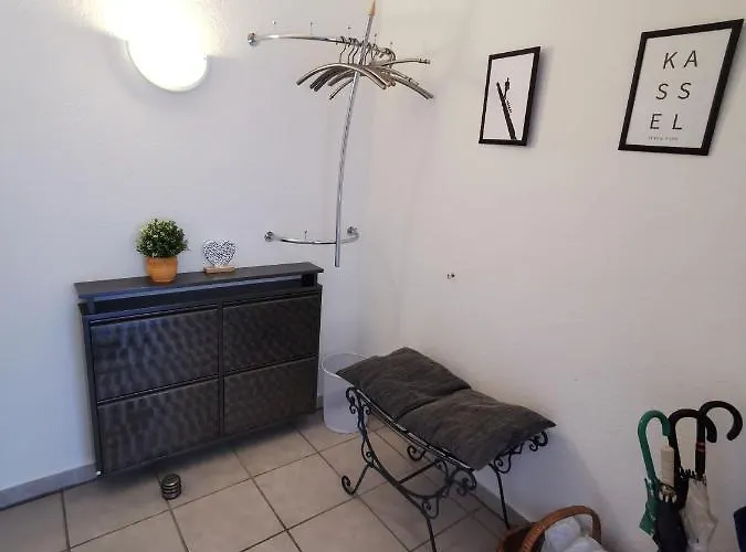 Schoene 3-zimmer Erdgeschosswohnung Am Bergpark,unesco,therme,train, Wilhelmshoeher Allee 329