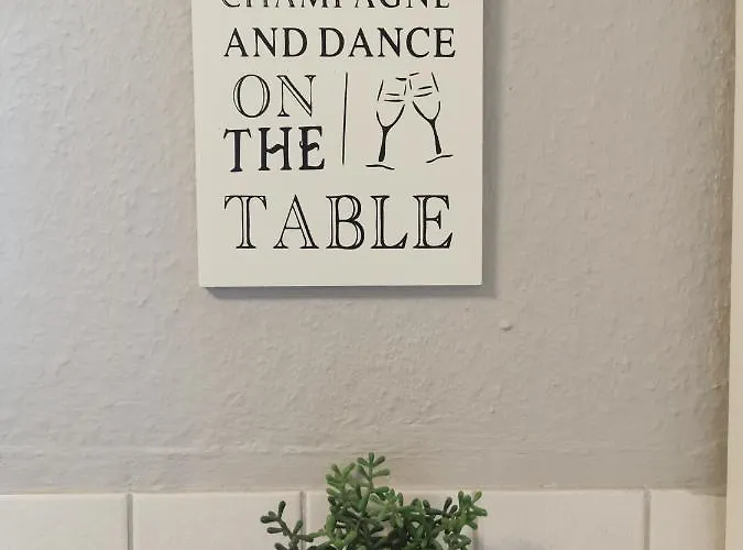 Schoene 3-zimmer Erdgeschosswohnung Am Bergpark,unesco,therme,train, Wilhelmshoeher Allee 329 Apartment